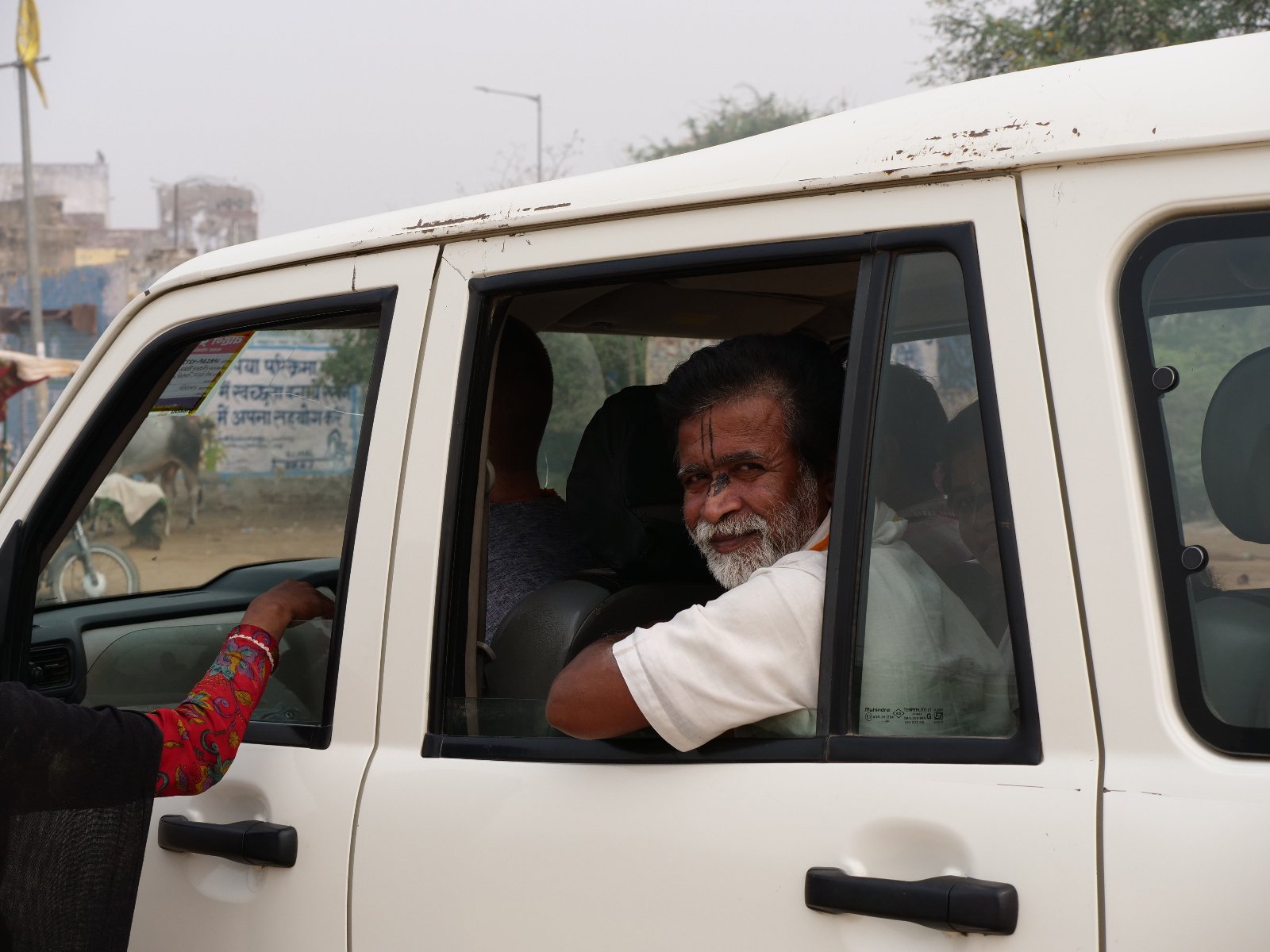  163 Gopashtami Radha kunda Govardhan 19.11.04